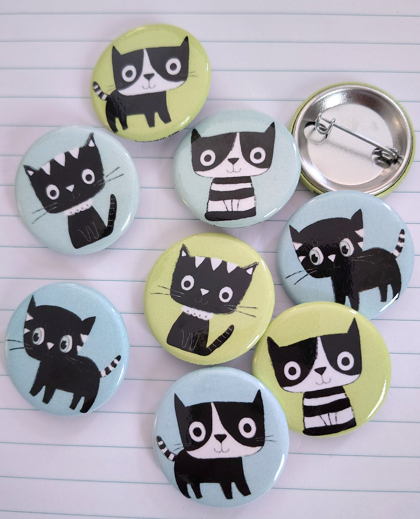 macarons illustrations de chats mignons cadezu souvenirs en gros faits au Québec